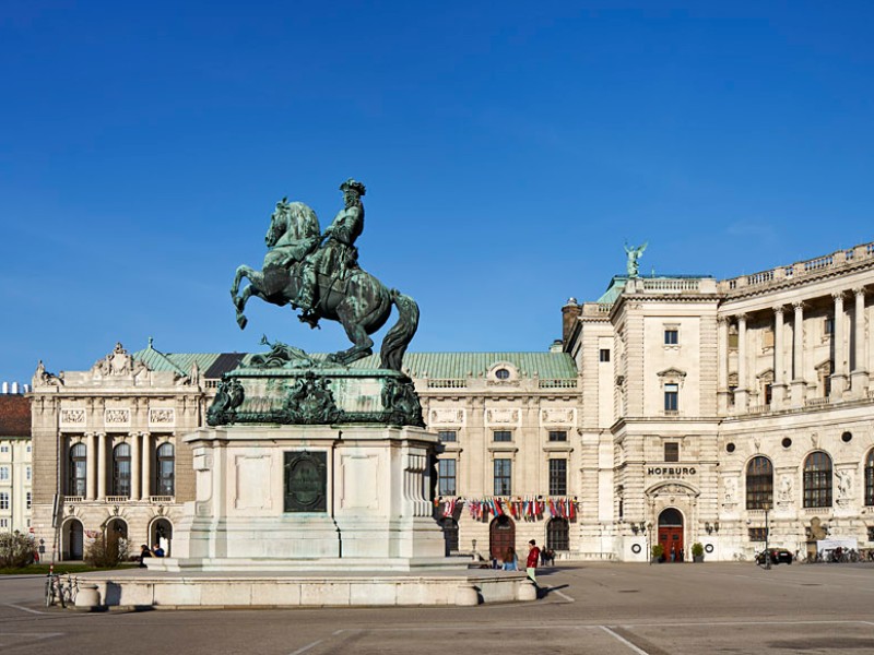 Heldenplatz, Hofburg