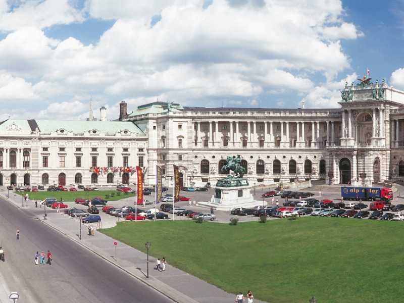 Heldenplatz