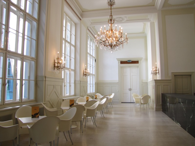 Hofburg Lounge