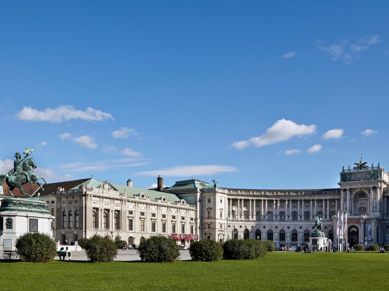 Heldenplatz, Hofburg